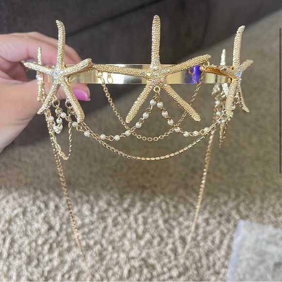 Windsor SeaShell Crown - Picture 1 of 8